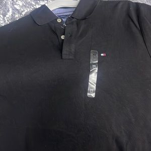 Nice mens Tommy Hilfiger shirt.